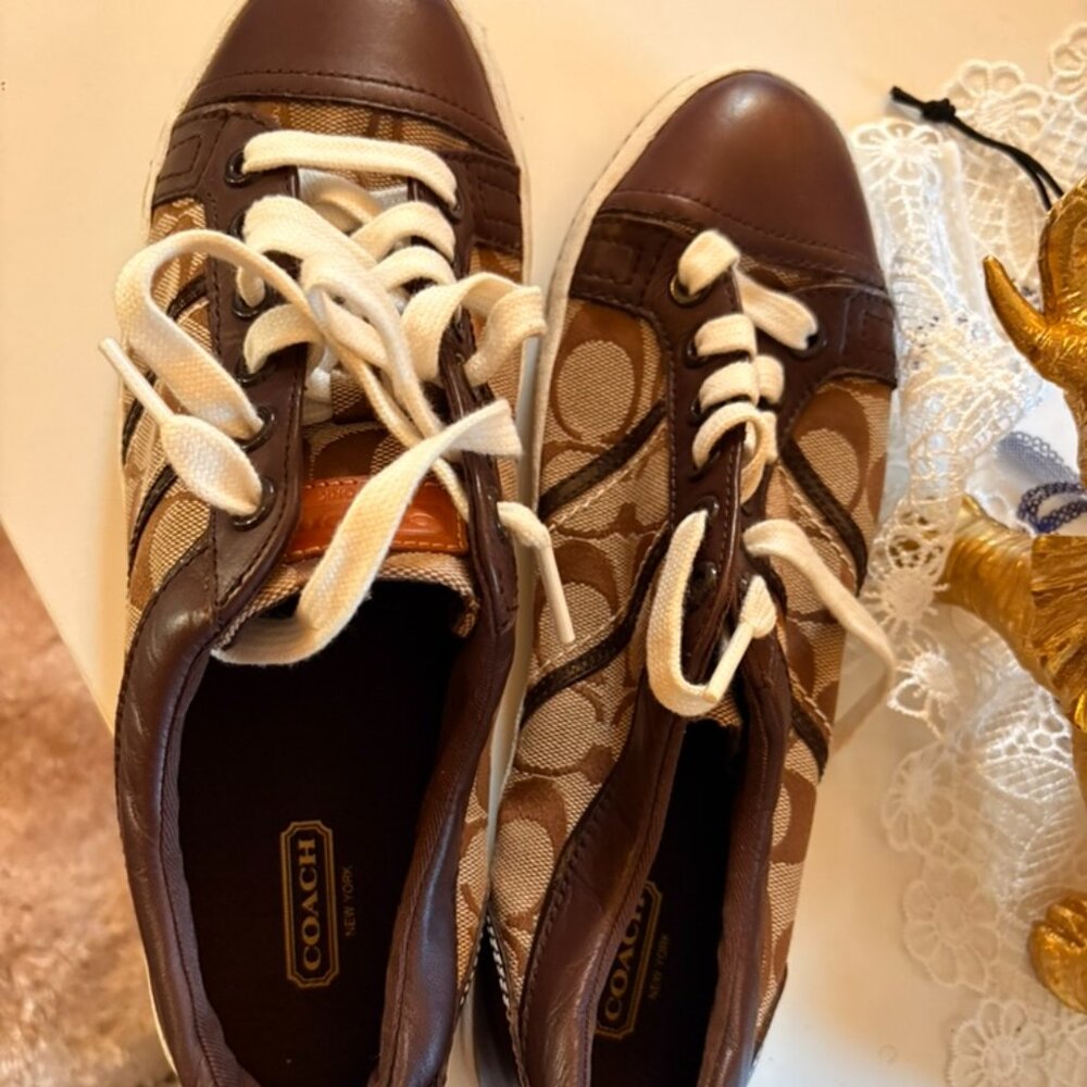 Coach New York | Low Top | Lace-up | Coach sneakers